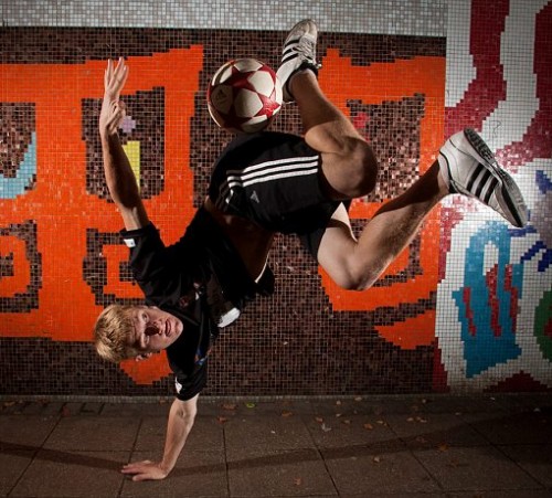 article-2043137-0E1F6EE500000578-400_634x460