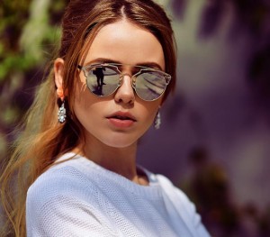 10_must_have_fashion_accessories_for_summer_2014_mirrored_sunglasses