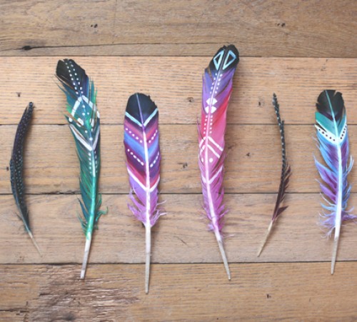 diy-painted-feathers-l