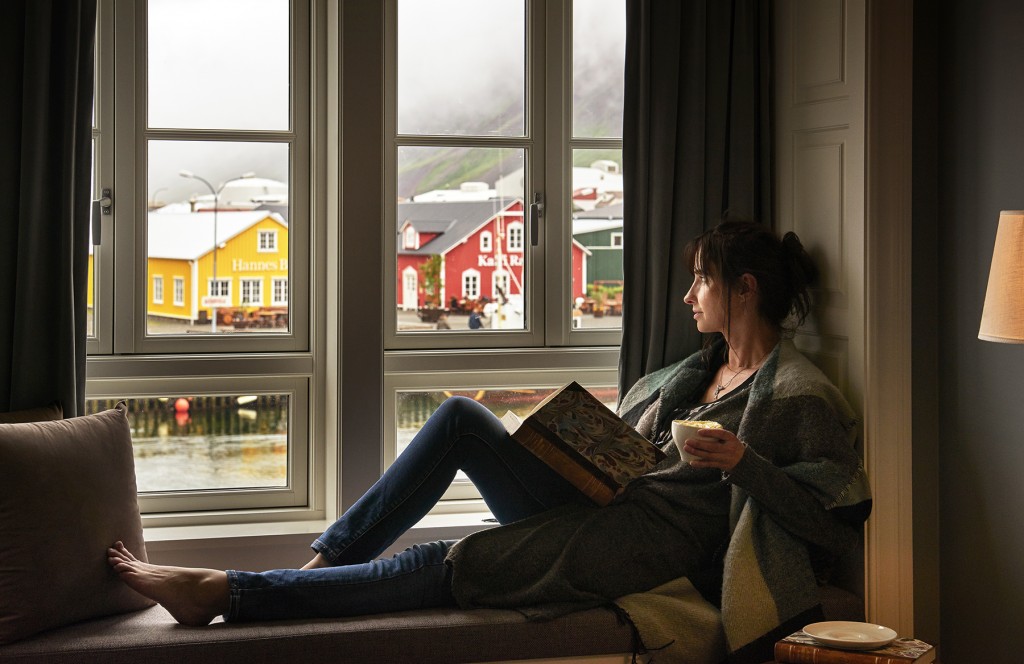 Gott að slappa af og horfa yfir höfnina