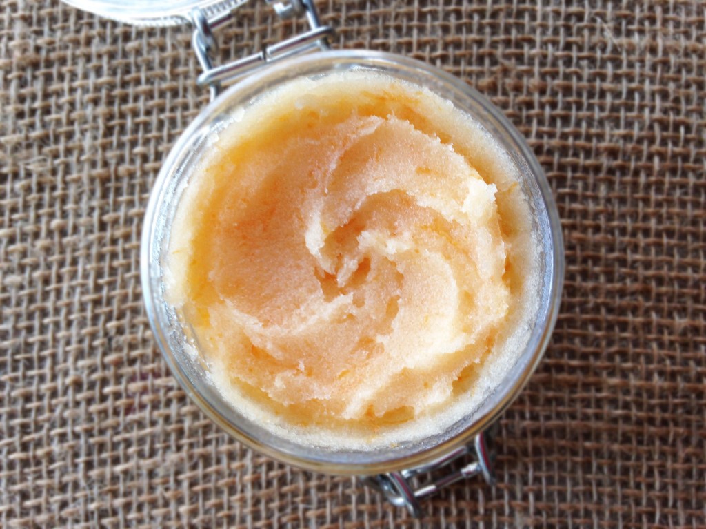 Homemade-Coconut-Oil-Sugar-Scrub-with-Grapefruit1
