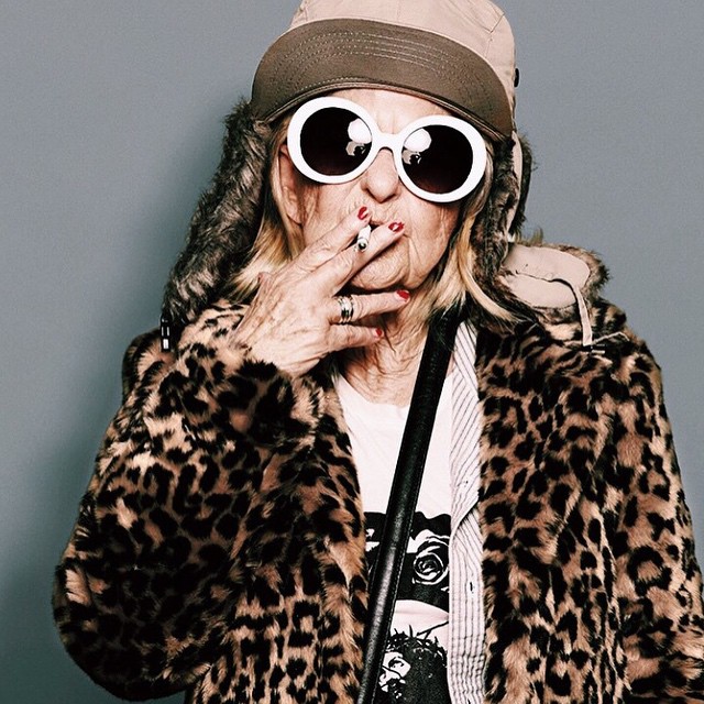 11049302_364687773729357_162396253_n