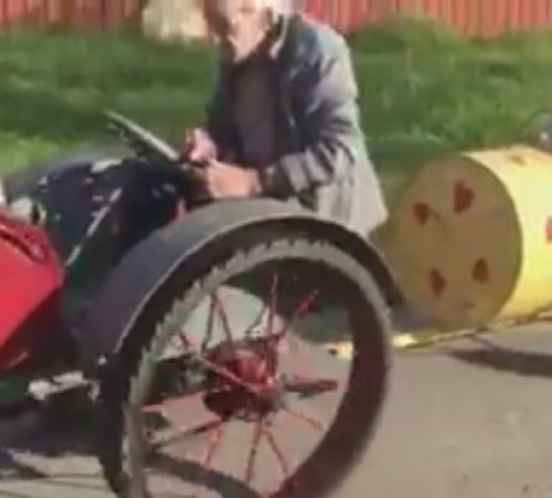 screenshot-www.facebook.com 2015-09-29 09-54-39