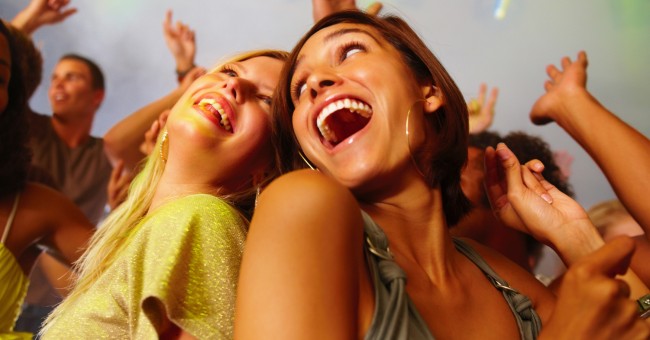Laughing_young_women_partying_fun_0