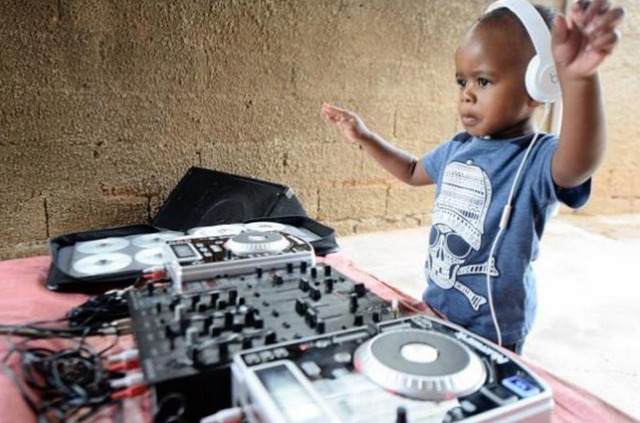 screenshot-twitter.com 2015-10-09 08-18-06