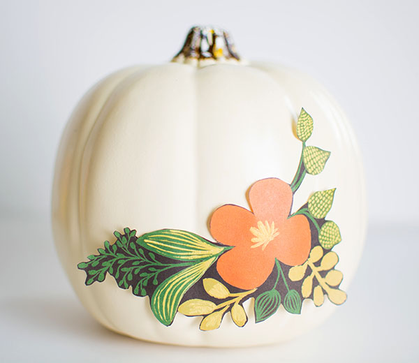 Sticking-on-floral-paper