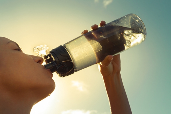 20150730170016-woman-drinking-water-bottle