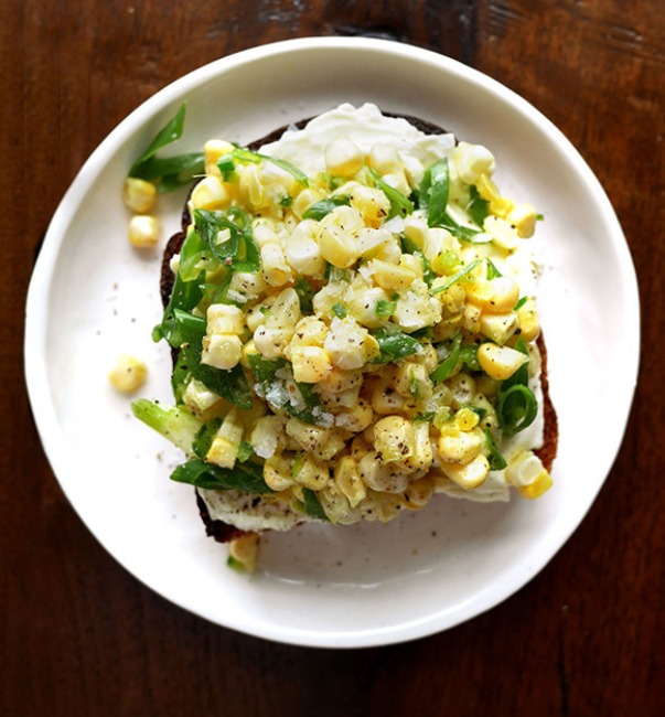 Lindsay Hunt / Alice Mongkongllite / BuzzFeed 