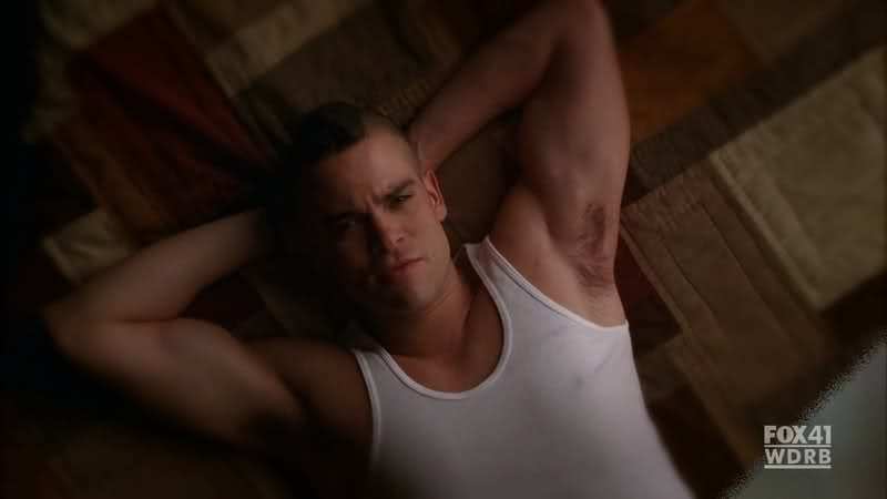 Salling sló fyrst í gegn sem Puckerman í söngleiknum GLEE