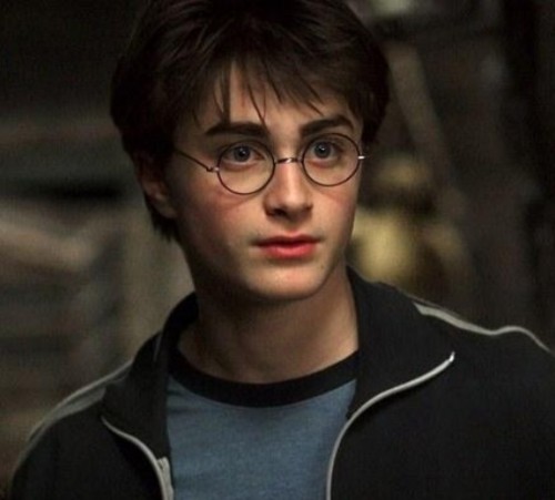 screenshot-www.moviestarspicture.com 2015-12-07 11-34-36