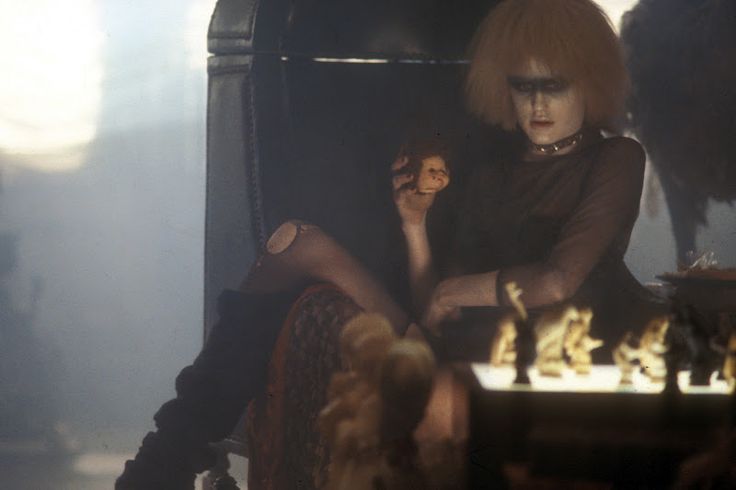 Lostafull unnusta Roy, Pris Statton, opnar augun á Valentínsuardag í ár