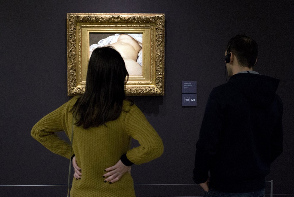 Málverk Gustave Courbet er frá árinu 1866 og er til sýnis á Orsay listasafninu í Paris