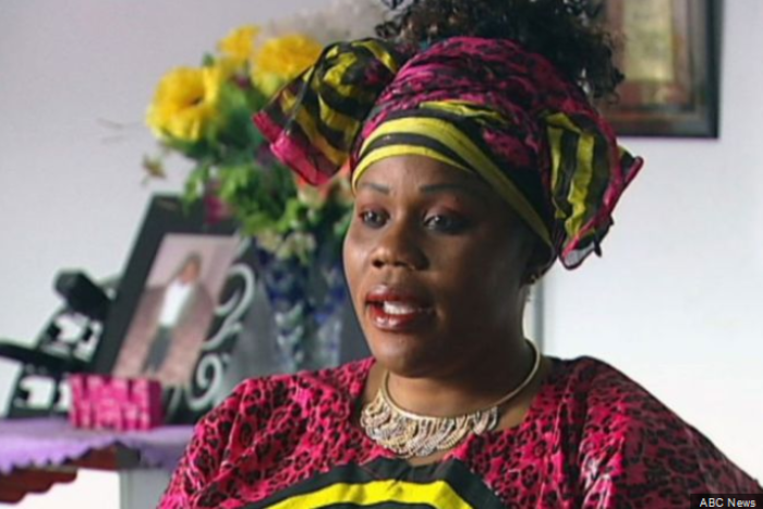 Samlandar Noelu sneru baki við henni þegar upp komst um allt