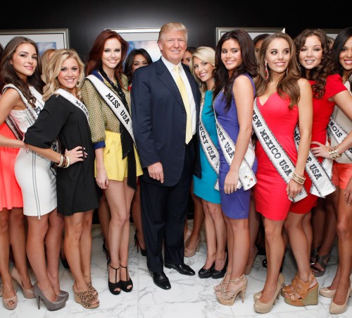 NEW YORK, NY - MAY 08:  Donald Trump (C) poses with Miss USA Contestants and Miss USA Alyssa Campanella (center left) at Trump Tower on May 8, 2012 in New York City.  (Photo by Cindy Ord/Getty Images)