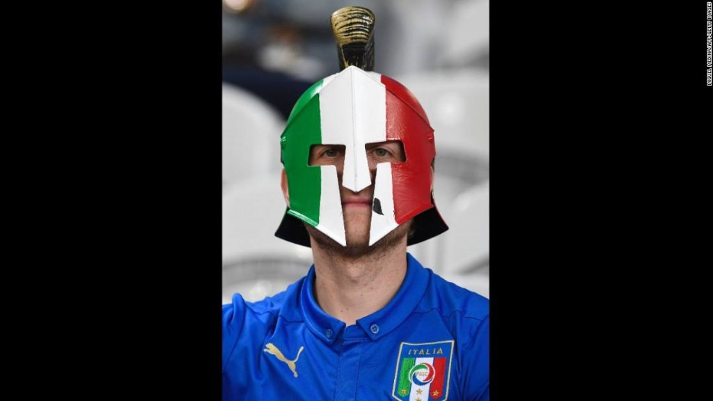 13575542_1058209737566011_1594875065_o