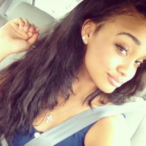 Dakota er ekkert ósvipuð söngkonunni