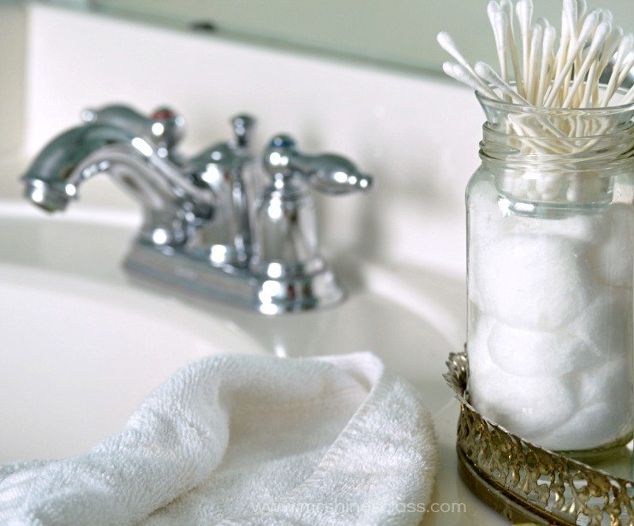 7-of-the-best-container-ideas-for-your-empty-glass-jars-2